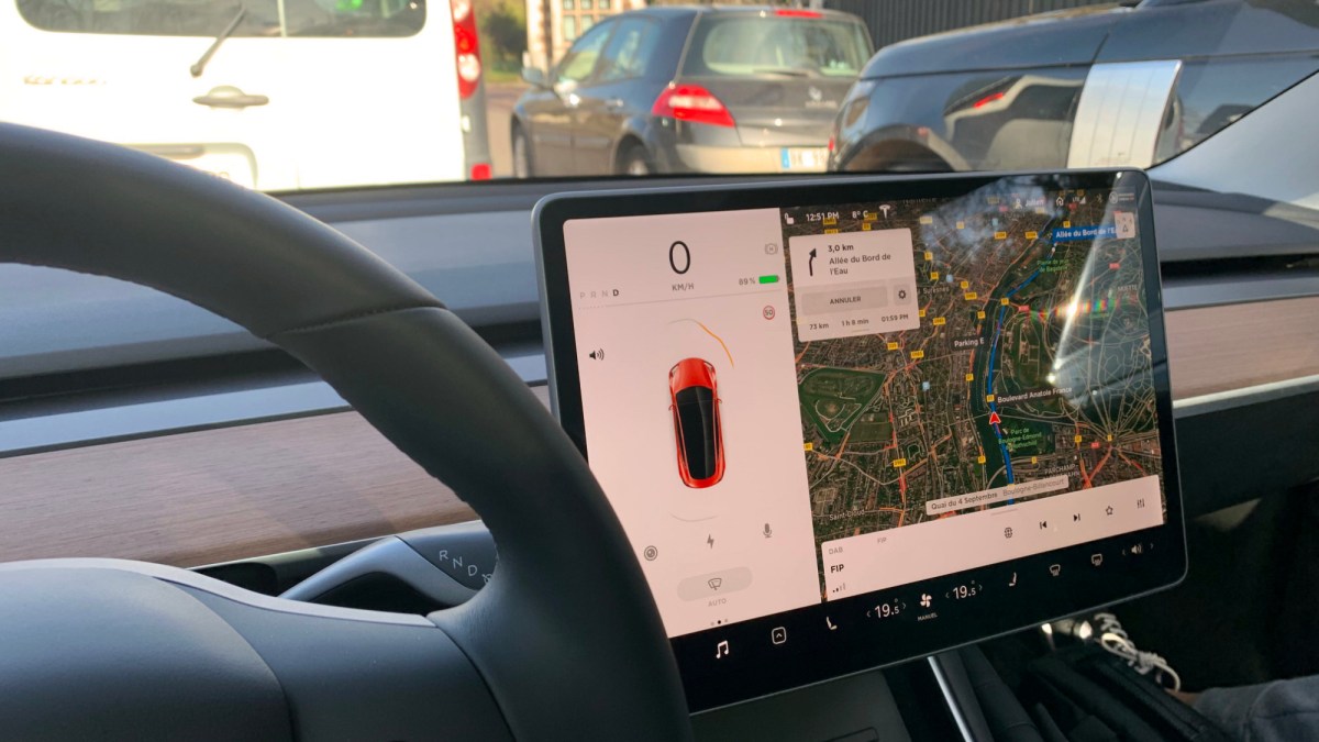 Tesla Model 3, essai européen // Source : Louise Audry et Julien Cadot