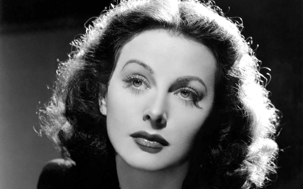 Hedy Lamarr en 1944. // Source : Wikimedia/CC/MGM (photo recadrée)