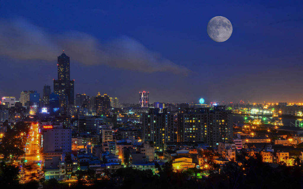 La Lune dans le ciel de Kaohsiung (Taïwan). // Source : Pixabay (photo recadrée)