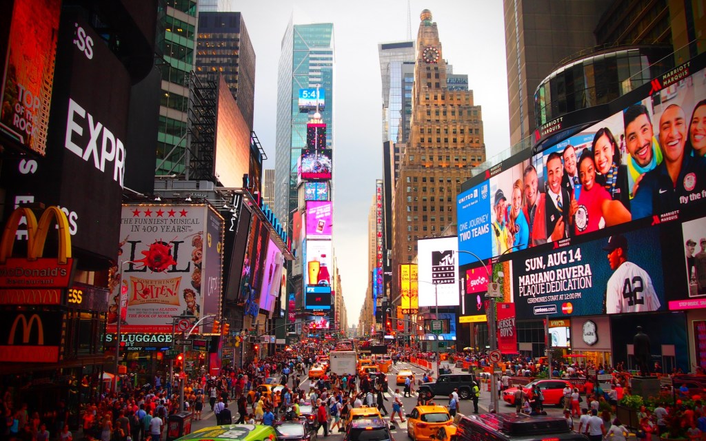 Times Square. // Source : Pixabay (photo recadrée)