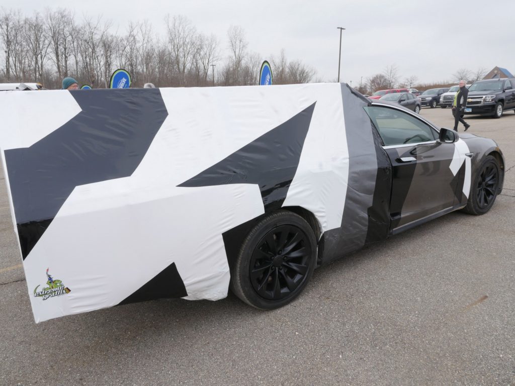 Prototype camping-car Tesla Model S // Source : Electrek