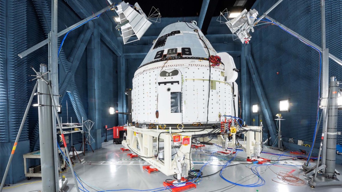 Le CST-100 Starliner à l'essai. // Source : Boeing