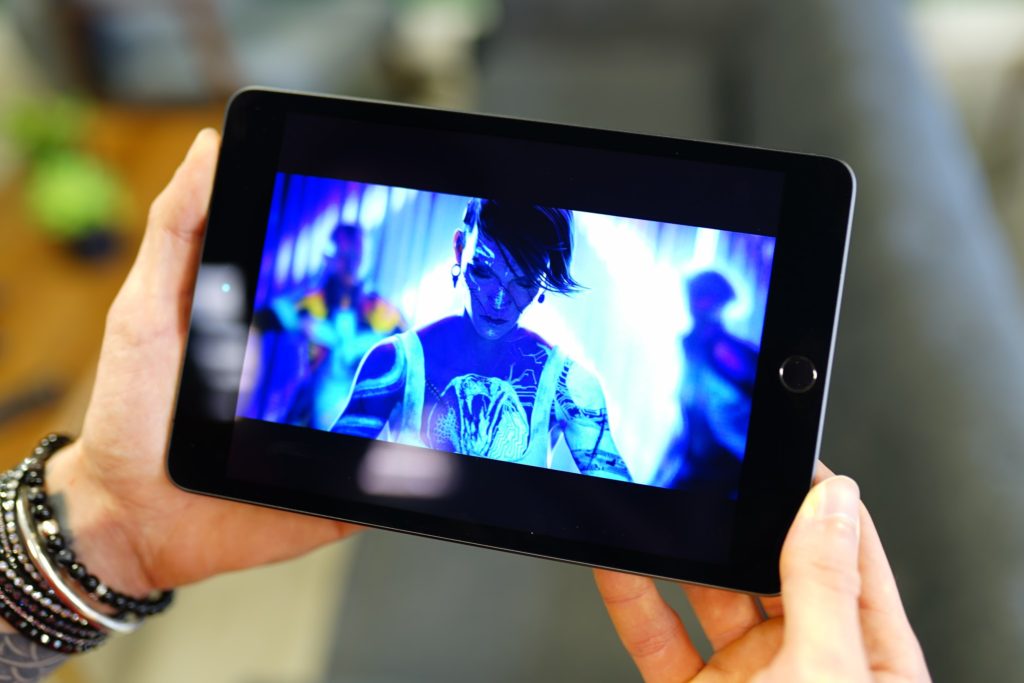 Contenu vidéo sur iPad mini 5 // Source : Ulrich Rozier pour Numerama Contenu vidéo sur iPad mini 5 // Source : Ulrich Rozier pour Numerama