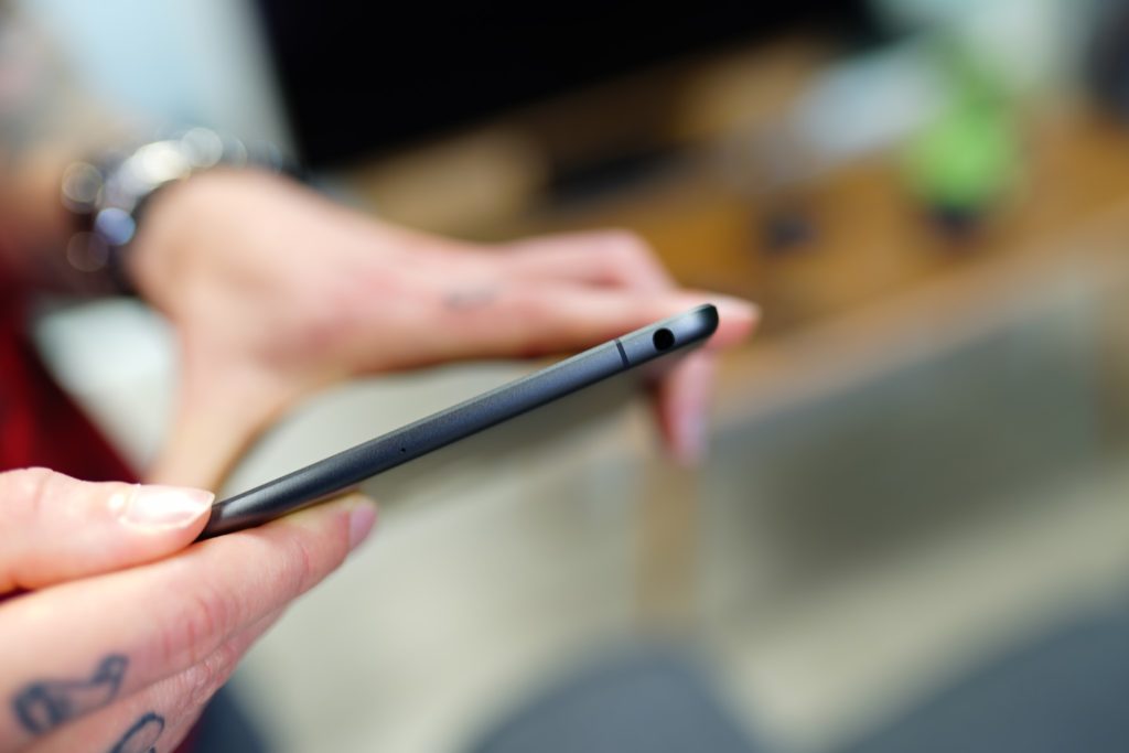 Port jack sur iPad mini 5 // Source : Ulrich Rozier pour Numerama Port jack sur iPad mini 5 // Source : Ulrich Rozier pour Numerama