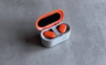 Boîtier des écouteurs Skullcandy Push // Source : Numerama Boîtier des écouteurs Skullcandy Push // Source : Numerama