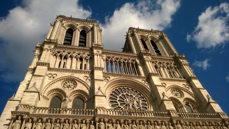 Réouverture de Notre-Dame de Paris en 4K : comment voir la cérémonie dans la meilleure qualité ?