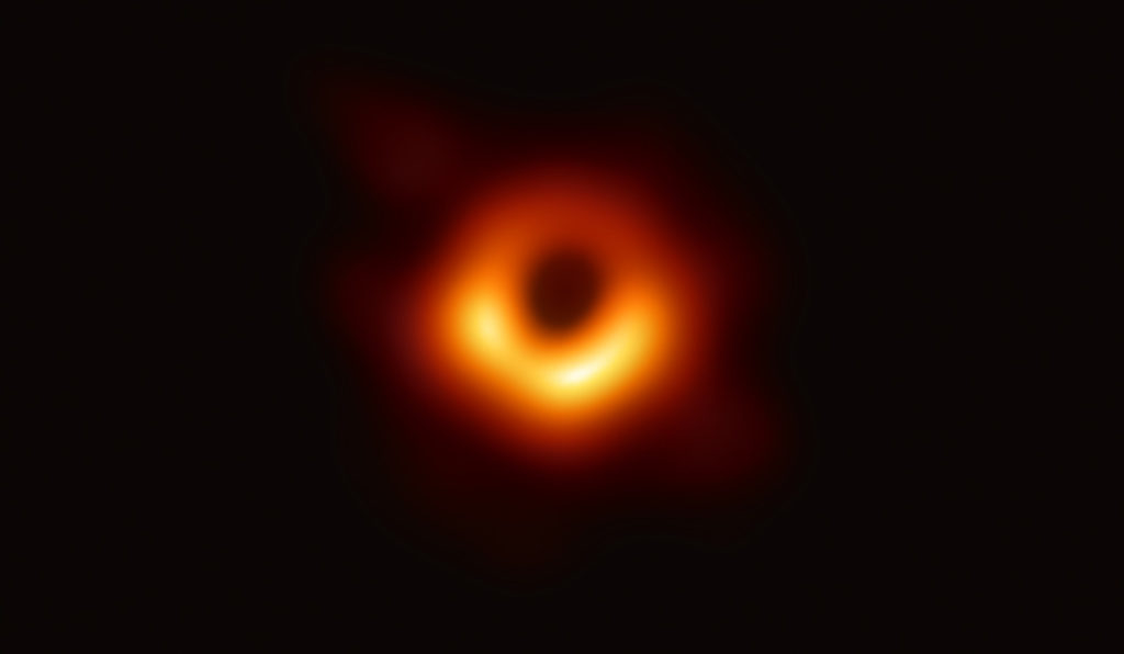 La première image d'un trou noir. // Source : Event Horizon Telescope La première image d'un trou noir. // Source : Event Horizon Telescope