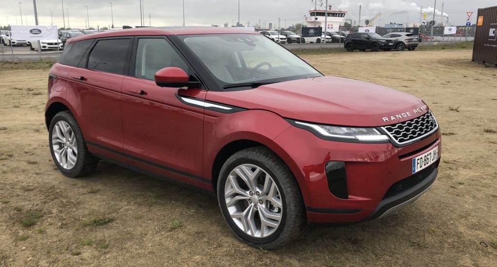 Land Rover Range Rover Evoque en off-road // Source : Numerama Land Rover Range Rover Evoque en off-road // Source : Numerama