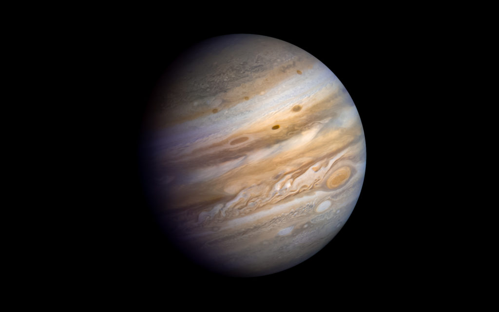 Jupiter photographiée par Voyager 2. // Source : Flickr/CC/Kevin Gill (photo recadrée)