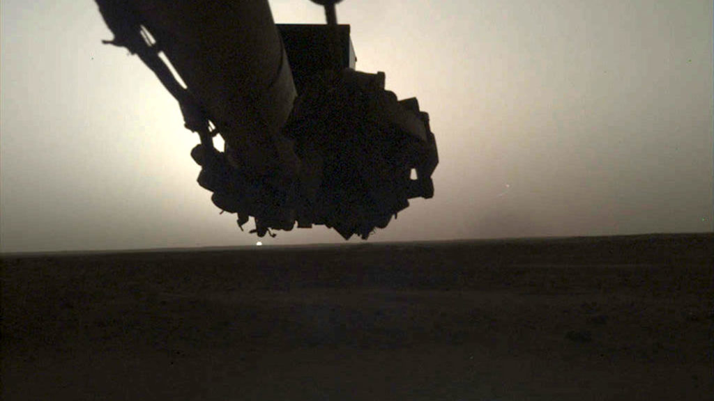 Le lever du Soleil sur Mars. // Source : NASA/JPL-Caltech