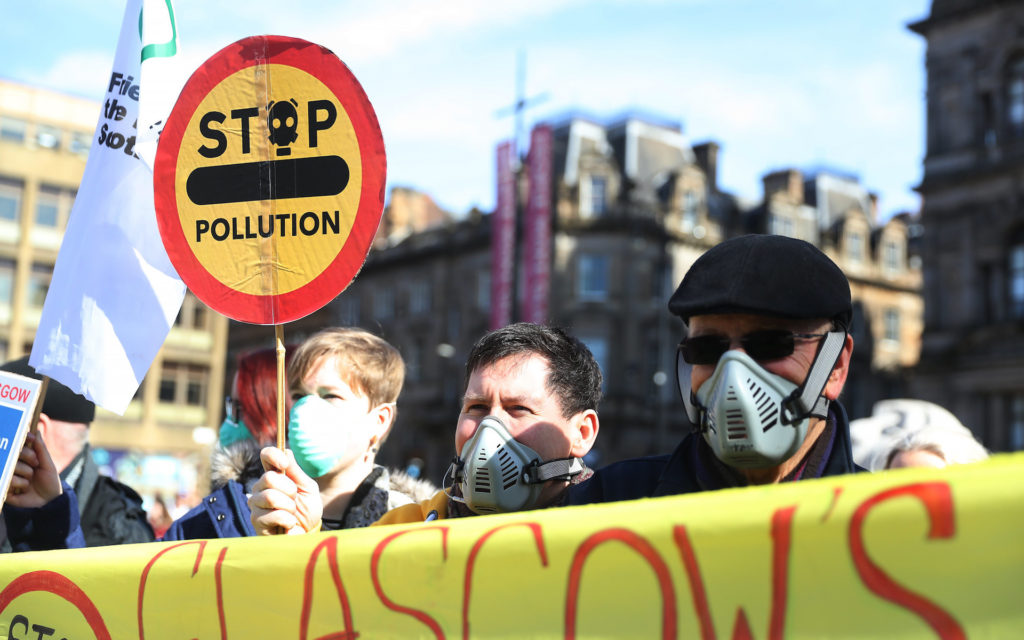 1 000 ppm pourraient provoquer davantage de maladies respiratoires. // Source : Flickr/CC/Ian Macnicol / Friends of the Earth Scotland (photo recadrée)