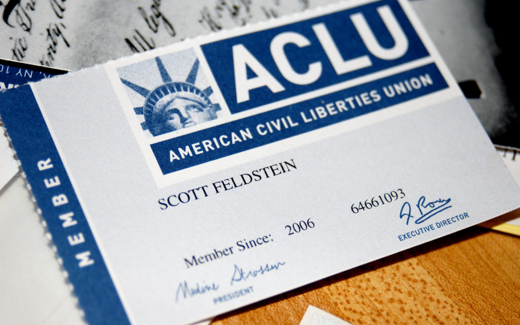 L'ACLU participe au débat. // Source : Flickr/CC/scott feldstein (photo recadrée)