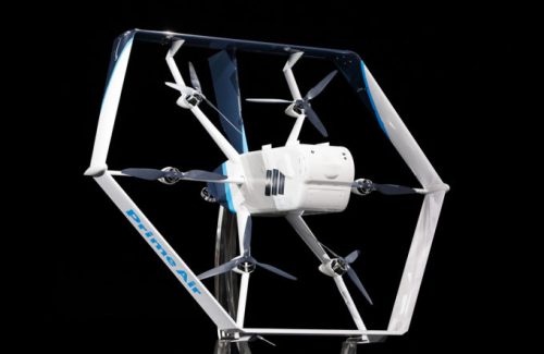 Le nouveau drone de livraison d'Amazon. // Source : Jordan Stead