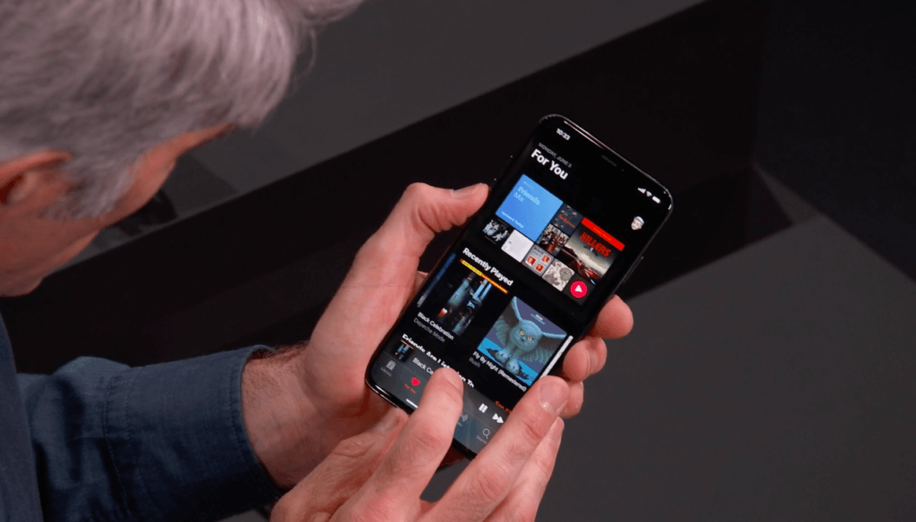 Le mode sombre sur iOS 13 // Source : Apple Events Le mode sombre sur iOS 13 // Source : Apple Events
