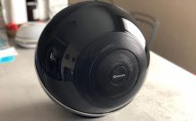 Enceinte Cabasse Pearl // Source : Numerama Enceinte Cabasse Pearl // Source : Numerama