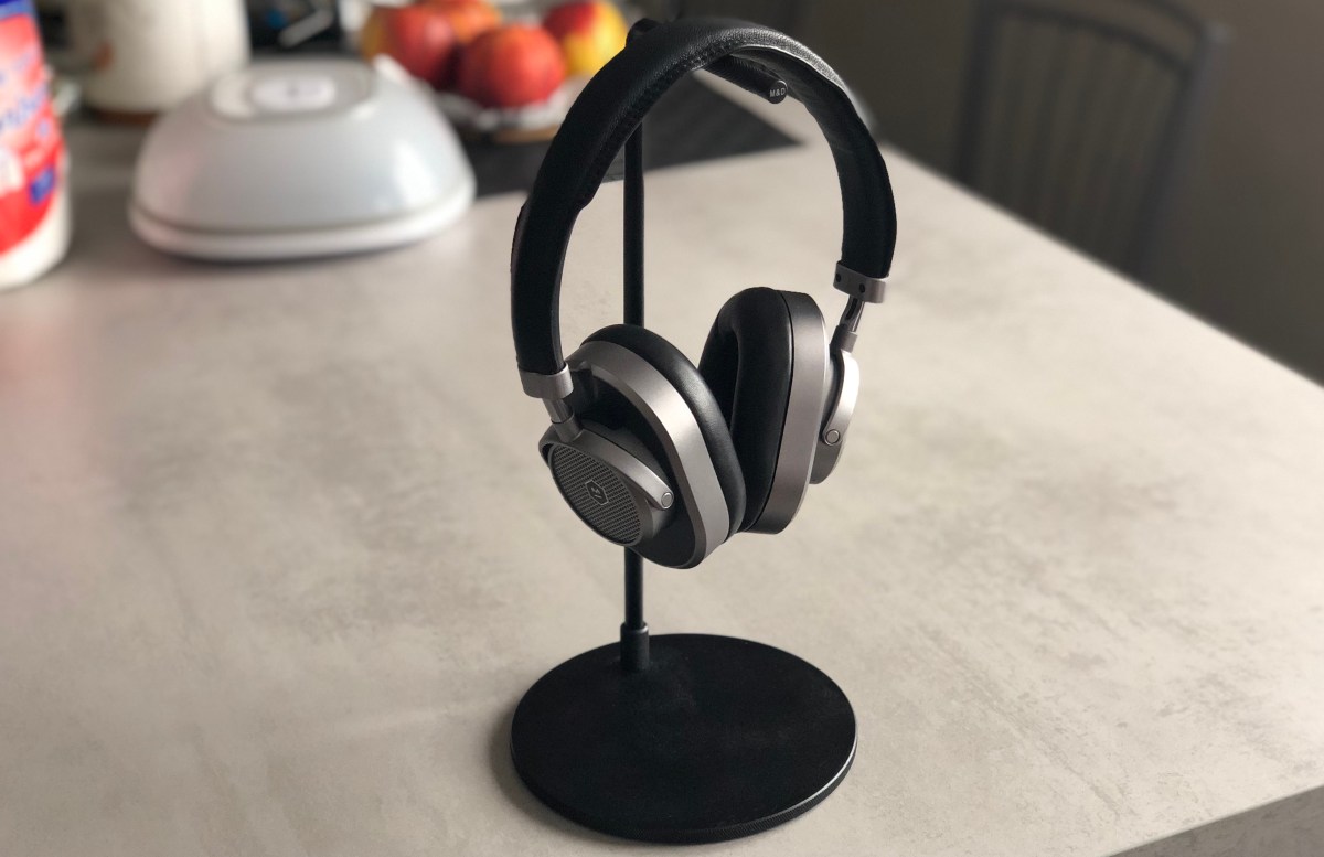 Casque Master & Dynamic MW65  // Source : Numerama