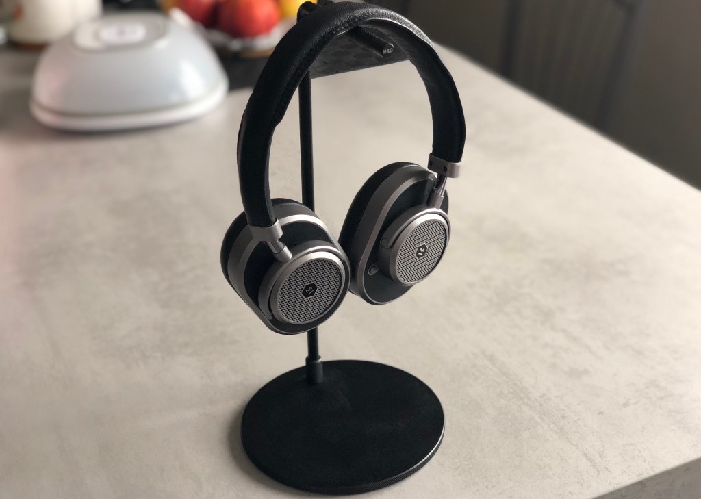 Casque Master & Dynamic MW65 // Source : Numerama Casque Master & Dynamic MW65 // Source : Numerama
