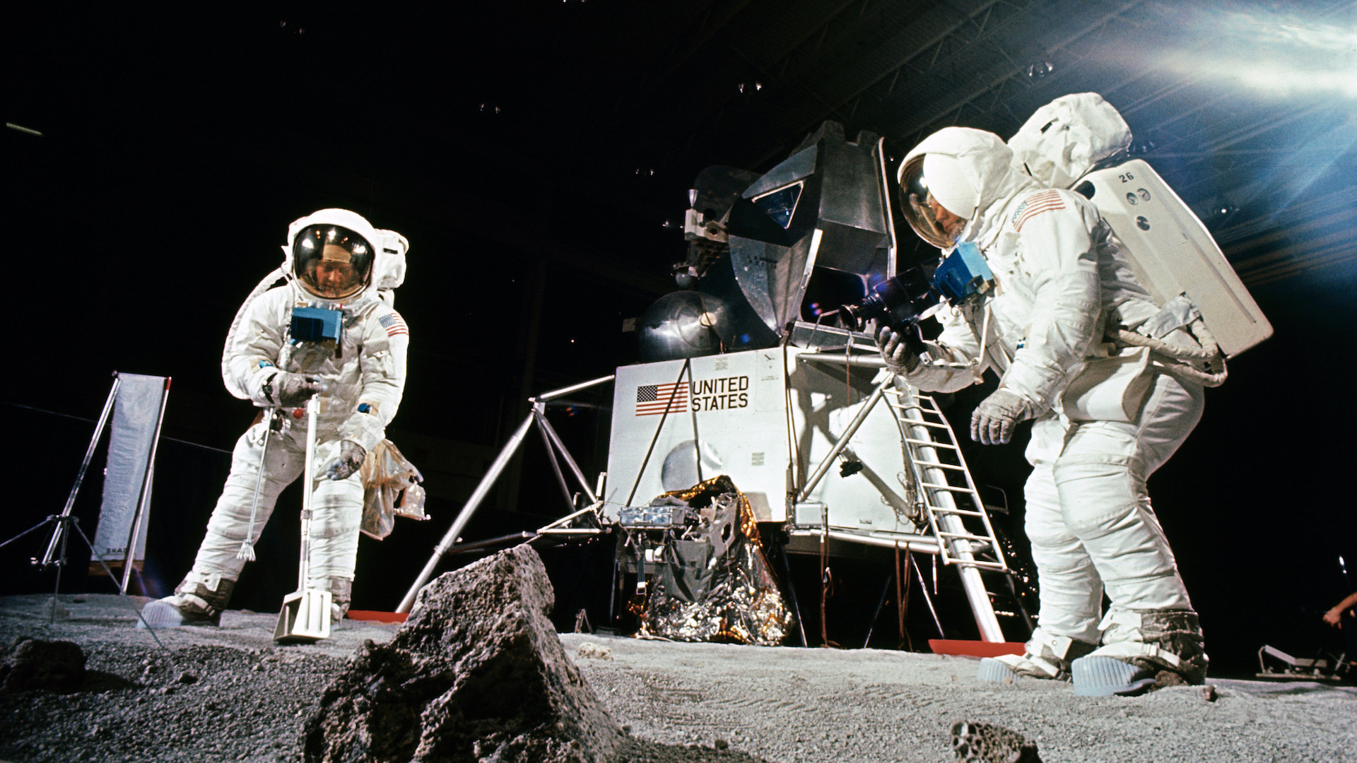 Photo Nasa Apollo 11 Buzz Aldrin sur la lune Conquête spatiale Module lunaire 