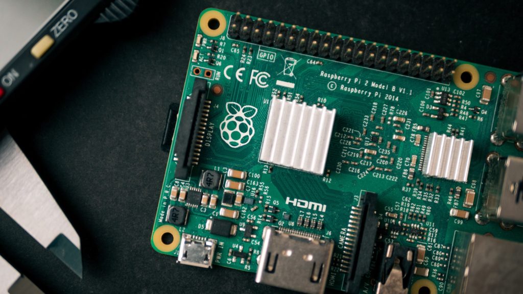 Raspberry Pi 2 // Source : Raspberry Raspberry Pi 2 // Source : Raspberry
