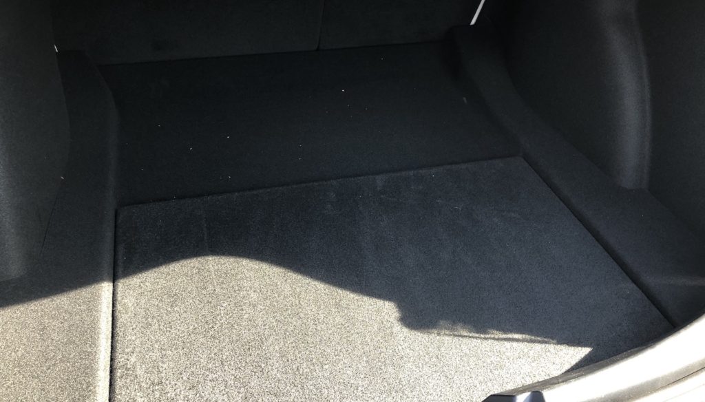 Coffre de la Tesla Model 3 // Source : Numerama Coffre de la Tesla Model 3 // Source : Numerama