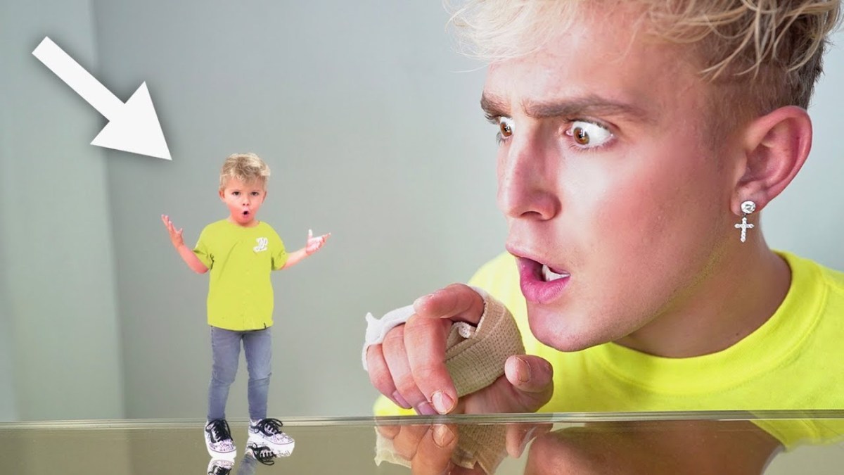 Jake Paul et son "mini-lui". // Source : YouTube / Jake Paul