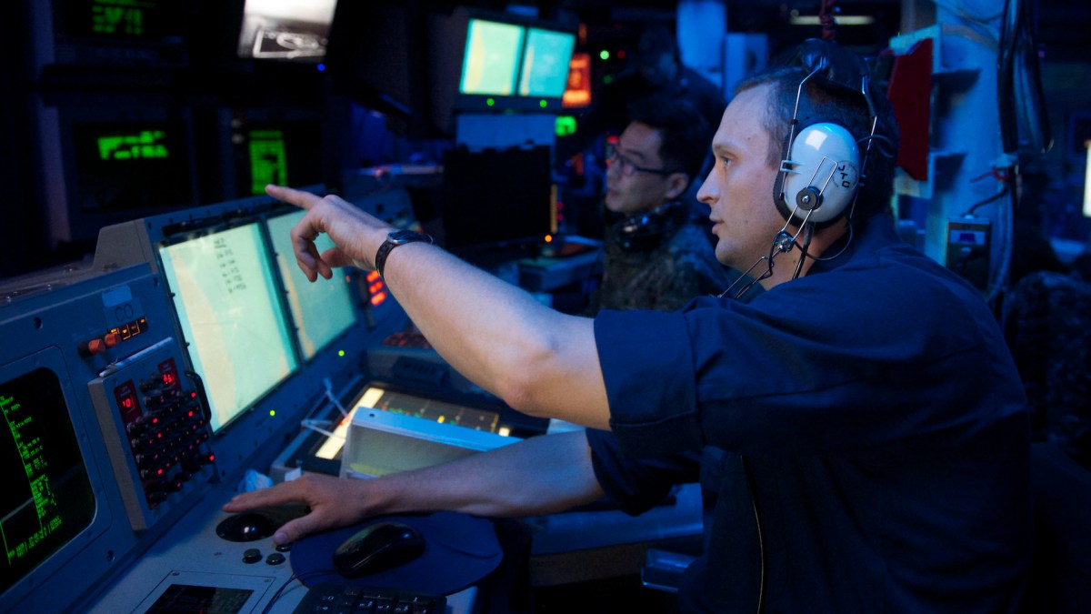 À l'intérieur du destroyer USS John S. McCain (DDG 56) en 2014 // Source : Flickr/CC/Naval Surface Warriors