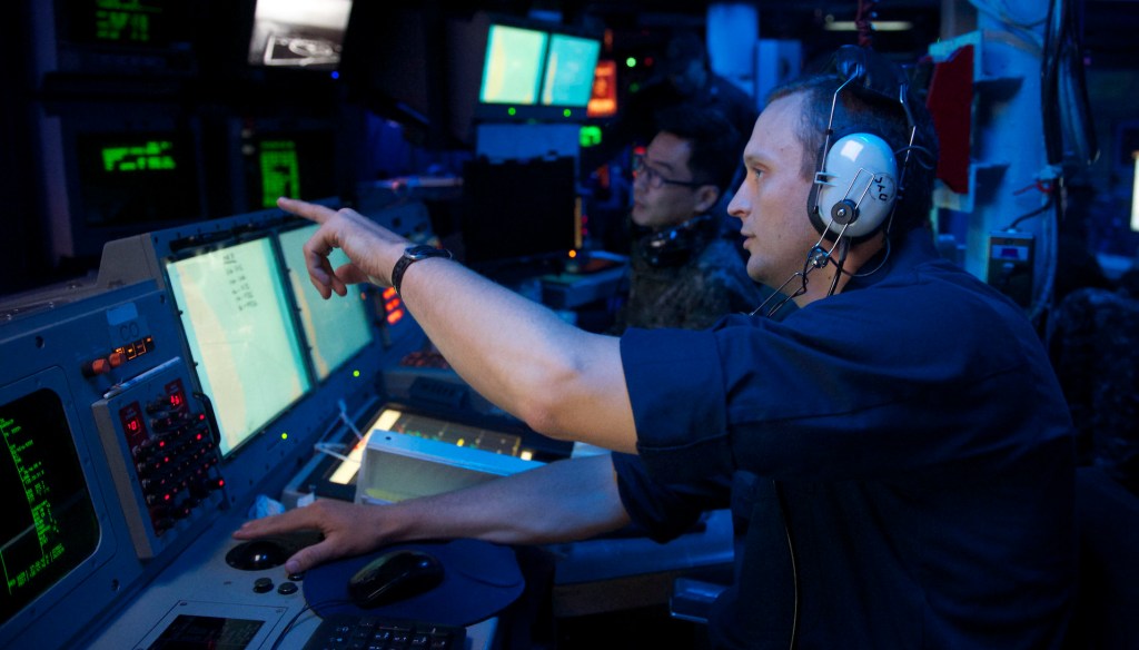À l'intérieur du destroyer USS John S. McCain (DDG 56) en 2014 // Source : Flickr/CC/Naval Surface Warriors