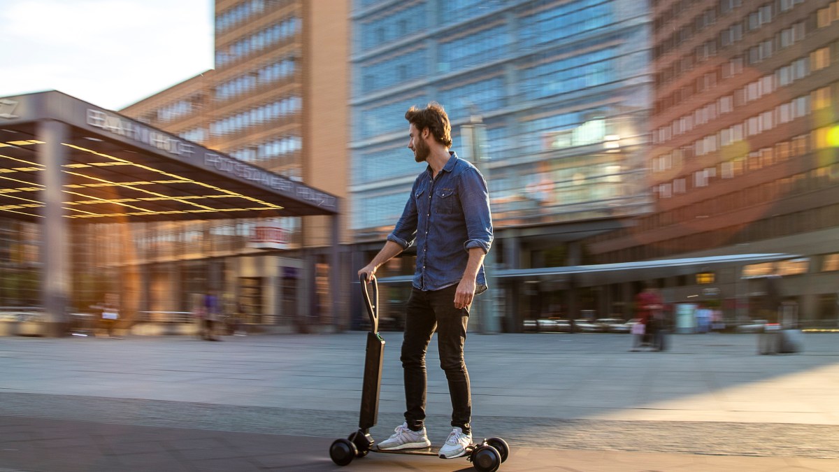 Audi e-tron Scooter // Source : Audi