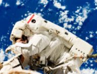 Un astronaute de la Nasa dans l'espace. // Source : Rawpixel/Domaine public/Nasa (photo recadrée)