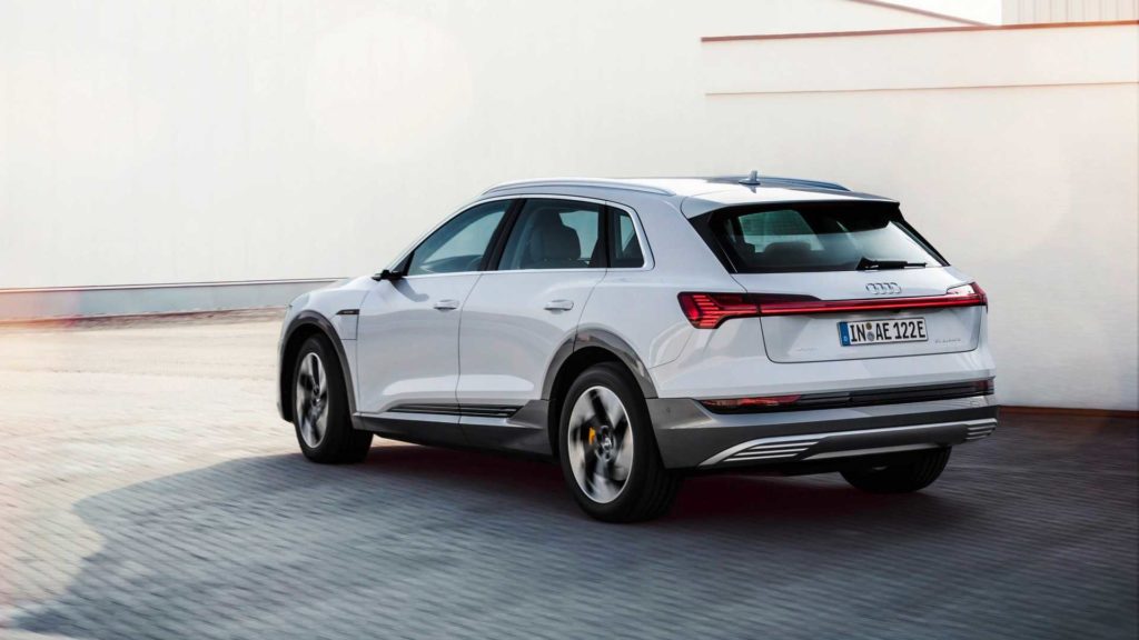 Audi e-tron quattro 50 // Source : Audi