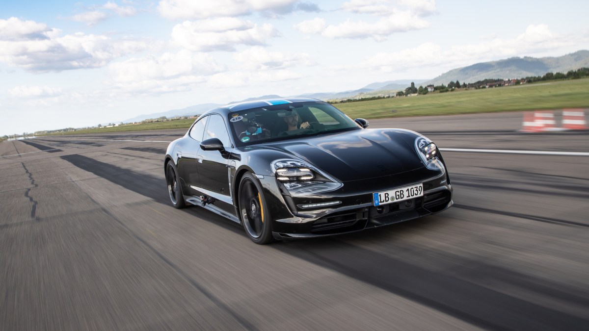 Porsche Taycan // Source : Porsche