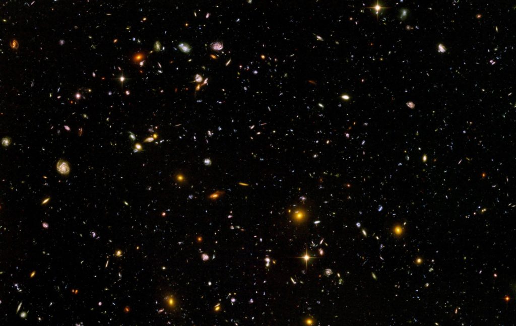Le champ profond de l'univers pris par Hubble.