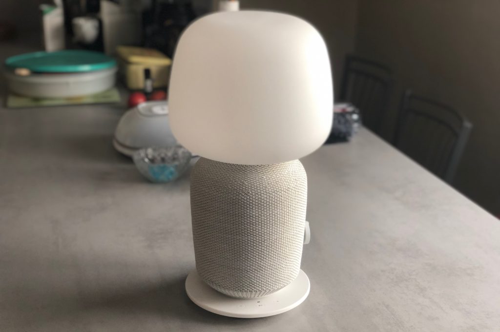 Enceinte-lampe Symfonisk // Source : Numerama Enceinte-lampe Symfonisk // Source : Numerama
