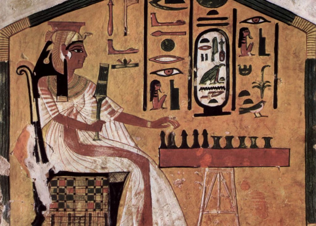 La reine égyptienne Néfertari jouant au senet (peinture trouvée dans sa tombe). // Source : The Yorck Project 