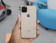 Leak iPhone 11 // Source : YouTube Marques Brownlee