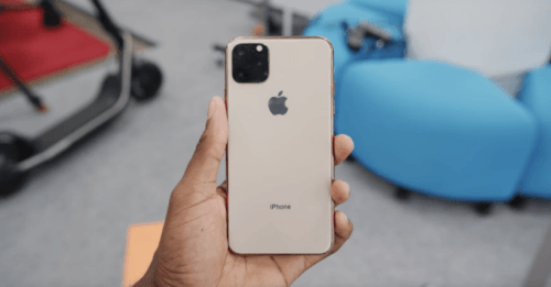 Leak iPhone 11 // Source : YouTube Marques Brownlee