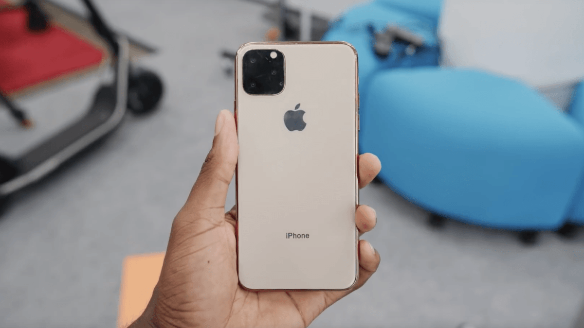 Leak iPhone 11 // Source : YouTube Marques Brownlee