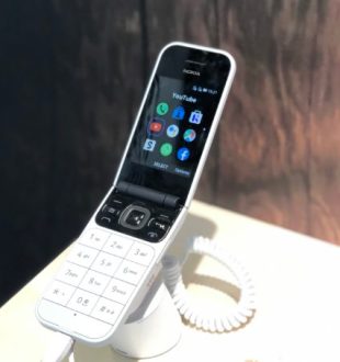 Nokia 2720 Flip // Source : Numerama