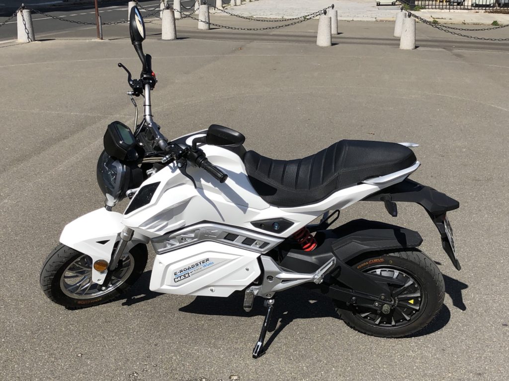 La moto e-roadster MAX de Easy Watts // Source : Marie Turcan pour Numerama