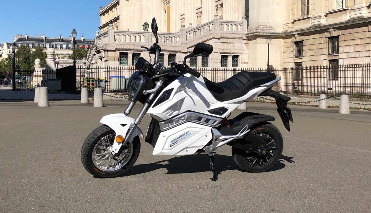 La moto e-roadster MAX de Easy Watts // Source : Marie Turcan pour Numerama