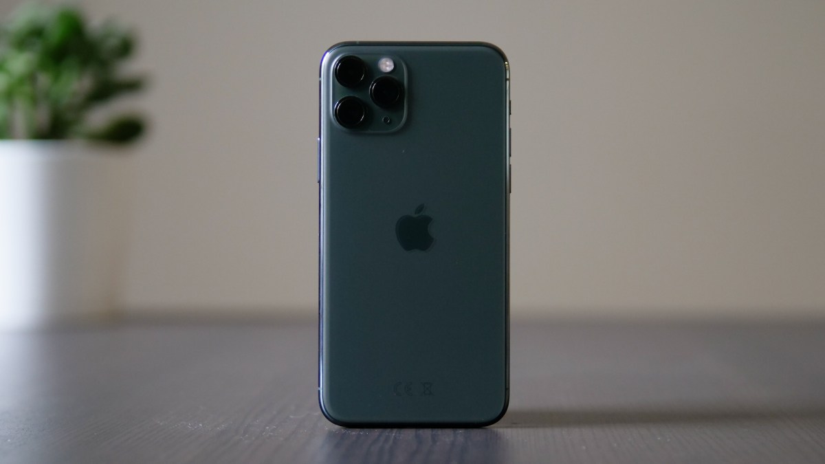 L'iPhone 11 Pro // Source : Louise Audry pour Numerama