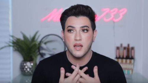 Manny MUA prend la parole.  // Source : Capture d'écran YouTube / Manny MUA