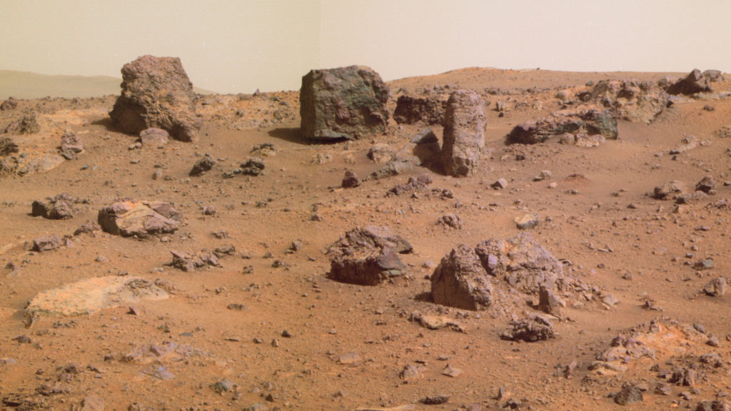 Mars photographiée par Opportunity. // Source : Flickr/CC/2di7 & titanio44 (photo recadrée)