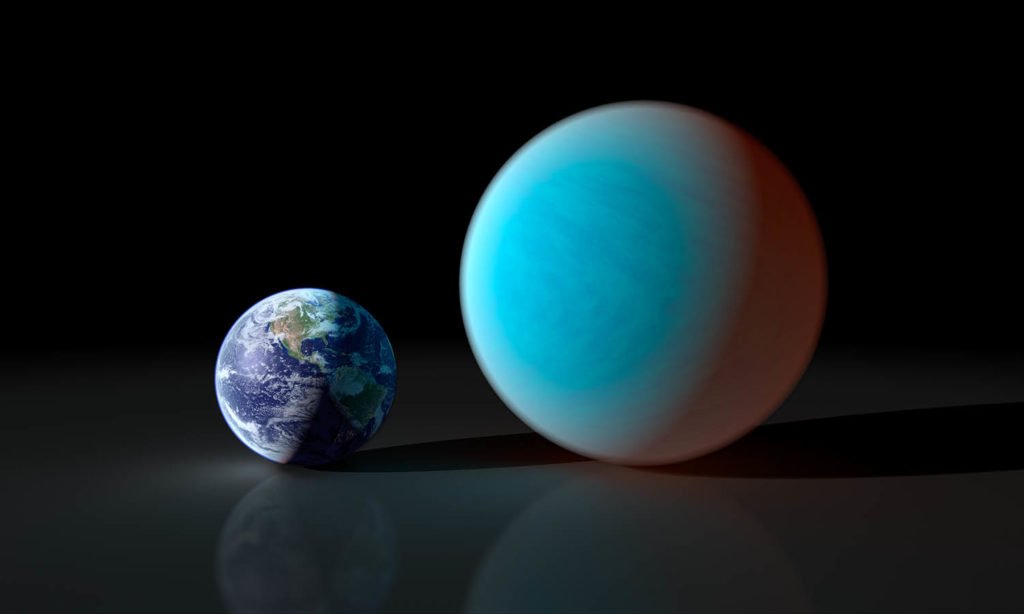 La terre, comparée à une super Terre. // Source : Flickr/CC/Nasa Universe