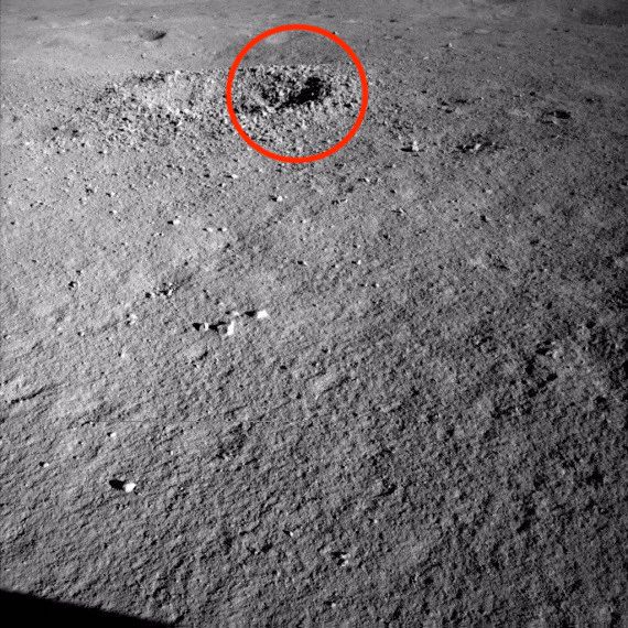 La substance repérée par Yutu-2 sur la Lune. // Source : CNSA, annotation Numerama