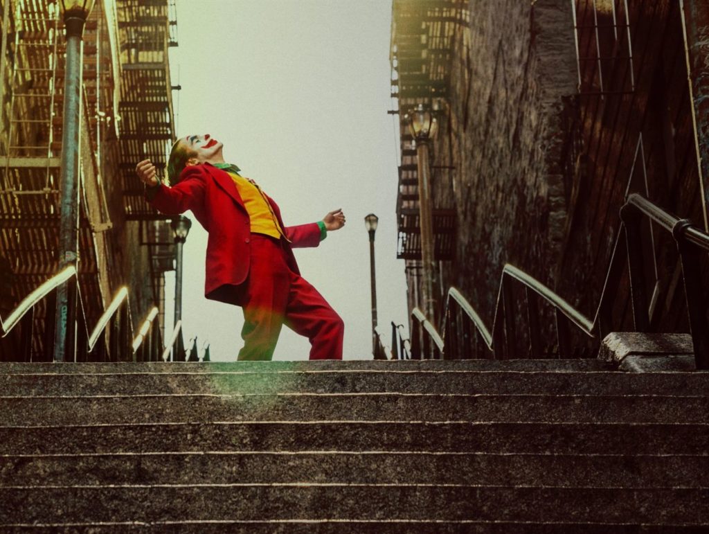 Le célèbre escalier du Joker. // Source : Warner Bros. 