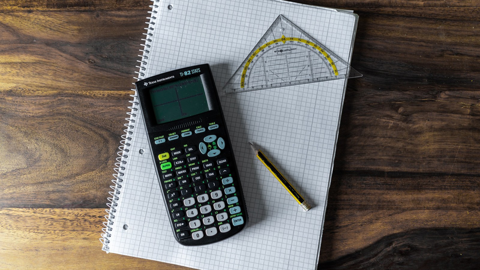 OSAMA - Calculatrice scientifique 56 fonctions, 10 chiffres Mantissa et 2 exposants, Choses pour l'école avec étui coulissant valable pour les examens d'État - Matériel scolaire pour Back to School