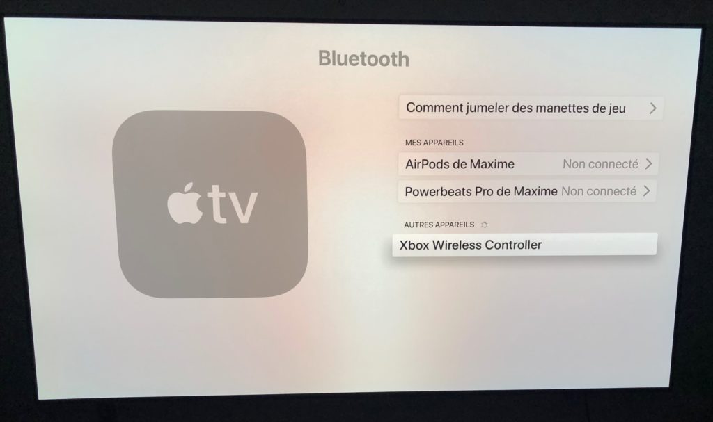 Connexion manette à une Apple TV // Source : Numerama Connexion manette à une Apple TV // Source : Numerama