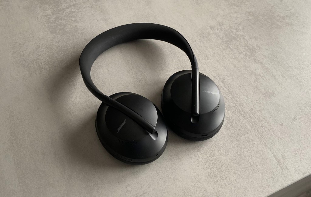 Casque Bose Headphones 700 (vue de l'extérieur) // Source : Numerama Casque Bose Headphones 700 (vue de l'extérieur) // Source : Numerama