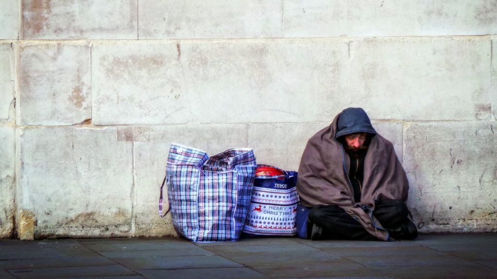 Une personne sans-abri. Image d'illustration. // Source : Flickr
